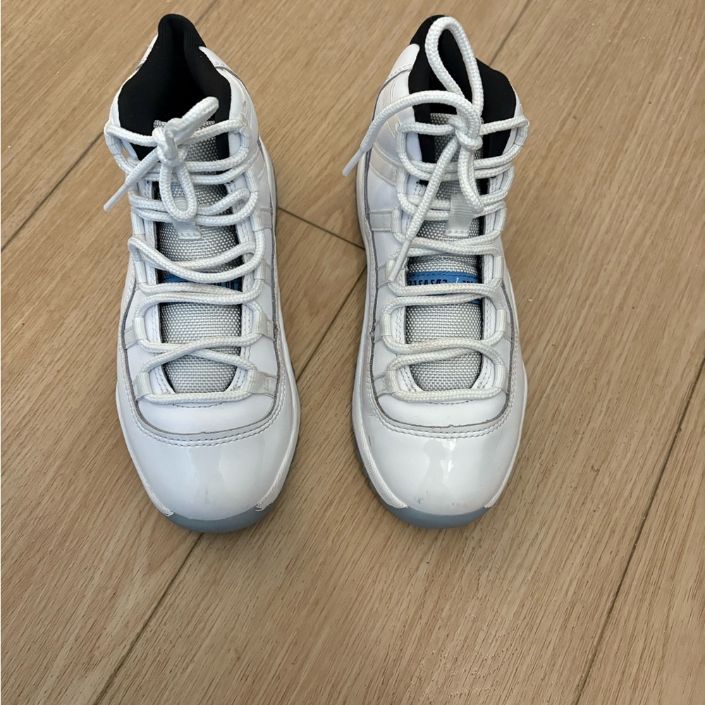 Kids Air Jordan 11 Retro Legend  - Size 2